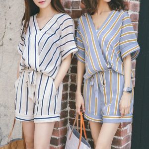30 Model Baju Wanita Ala Korea Wajib Kamu Coba 
